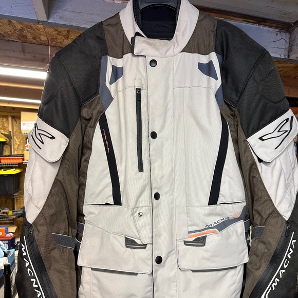 Macna Oasis adventure motorcycle jacket. - Picture 1 of 2